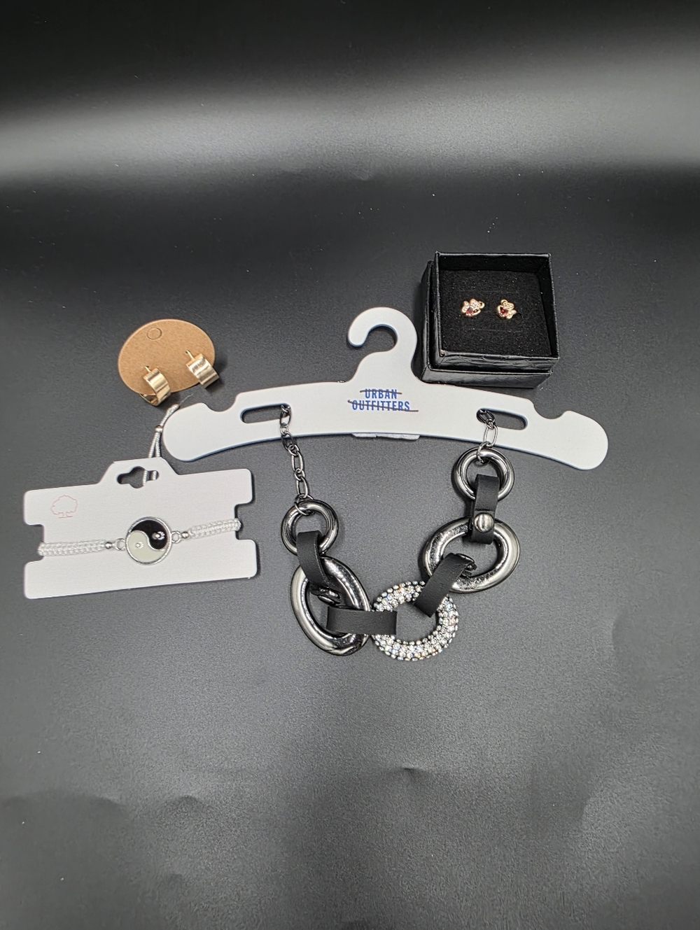 Urban Outfitters Black and Silver Chunky Link Necklace And Jewerly Bundle